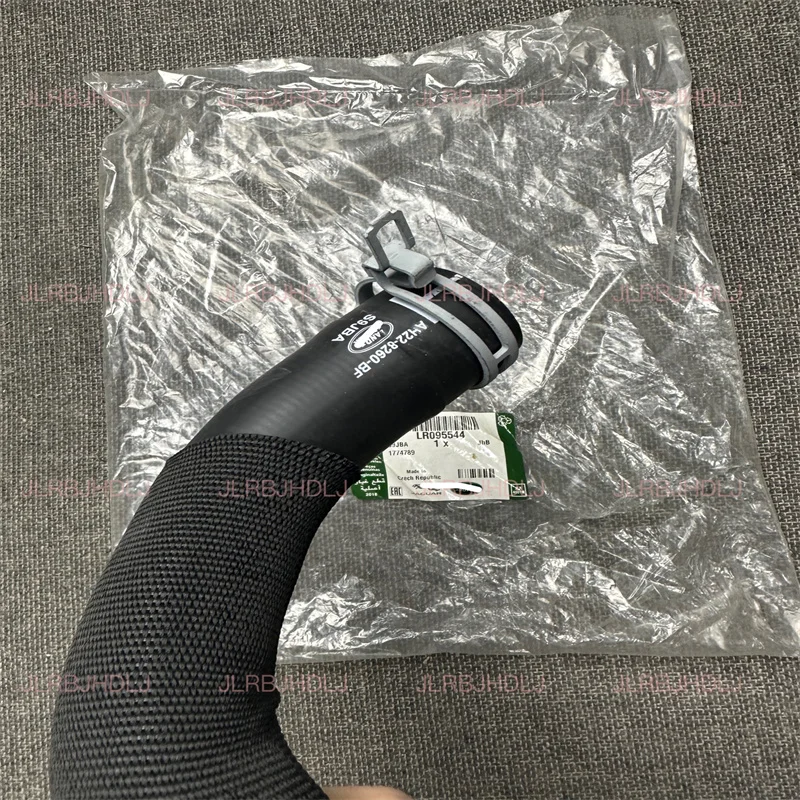 Верхний шланг охлаждающей жидкости радиатора для Land Rover Discovery LR4 Range Sport 3.0L TDV6 LR043326