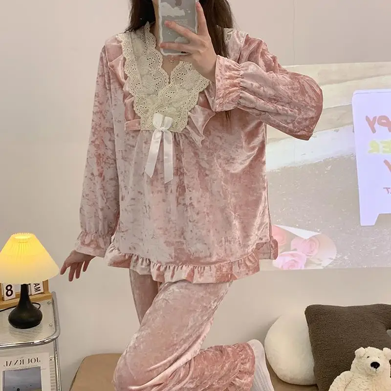 

Sweet Pink Velour Pajamas Set Women Sleepwear Retro Court Style Pyjama Pour Femme Trouser Suits Loose Velvet Homewear Nightwear