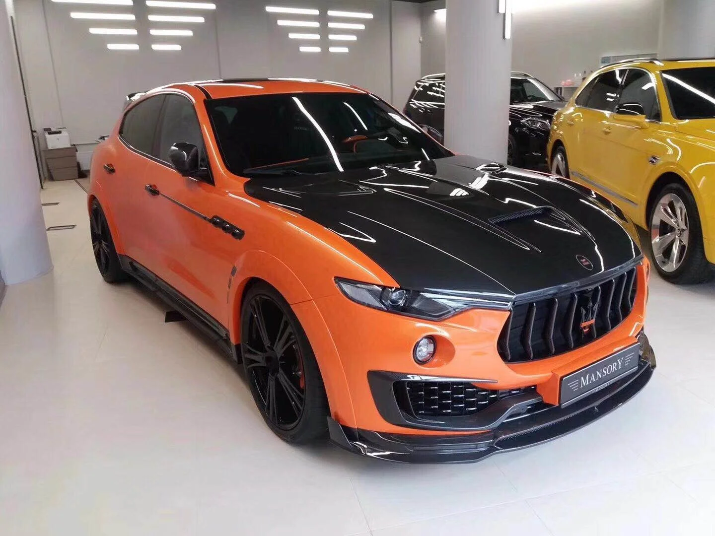 2022 подходит для костюма Maserati Levante модифицированные накладки из углеродного