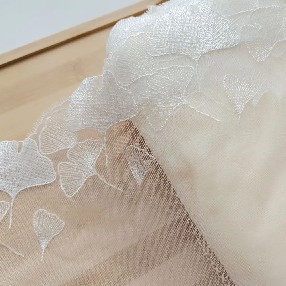 Кружевная отделка в виде листьев 2 м 20 см