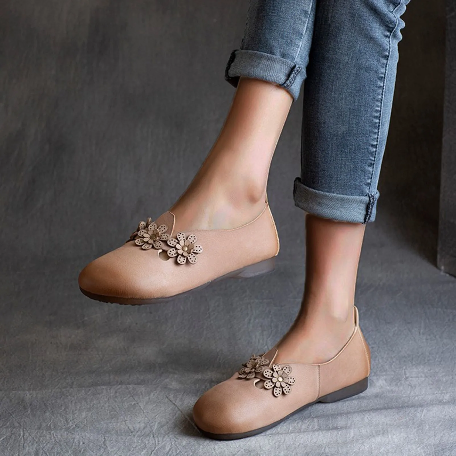 

New Women's Shoes Ethnic Style Retro Flowers Flat Heel Comfortable Round Toe Slip-on Spring Summer light Elegant Casual Shoes