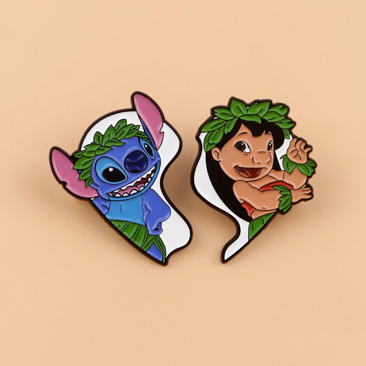 Эмалированные броши с героями мультфильмов Диснея Лило и Стич 2 шт
