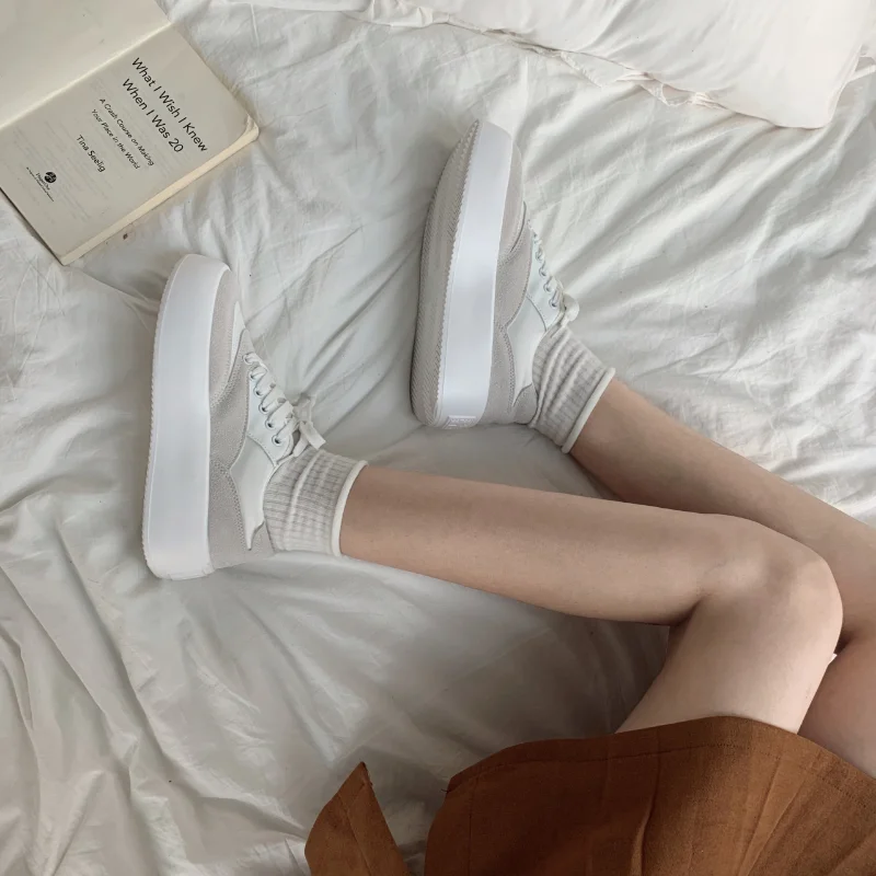 

Женские кроссовки на шнуровке, однотонные уличные кроссовки из вулканизированной резины, универсальные, 2023