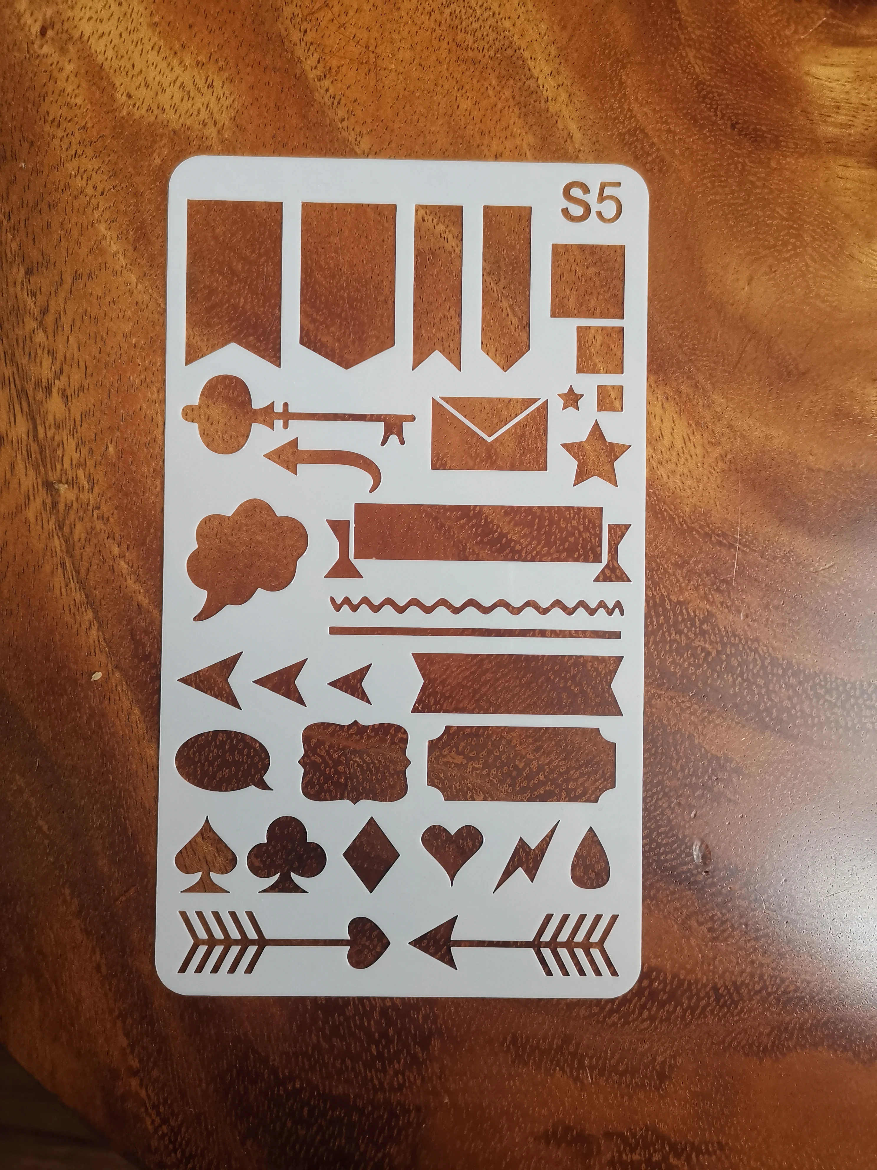 

Creative Hand account Layering Stencils for Diy scrapbook/photo album Decorative Embossing spray painting tool graffiti hand
