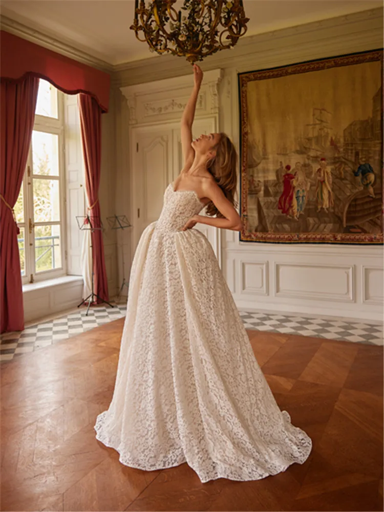 Женское свадебное платье It's yiiya белое кружевное с жемчугом на лето 2024