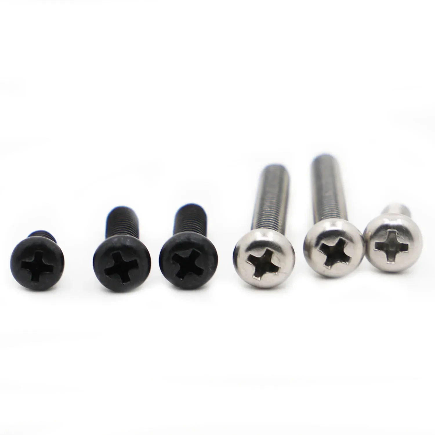 M1 M1.2 M1.6 M2 M2.5 M3 M4 Черная сталь / Нержавеющая 304 Винт с крестообразным шлицем и