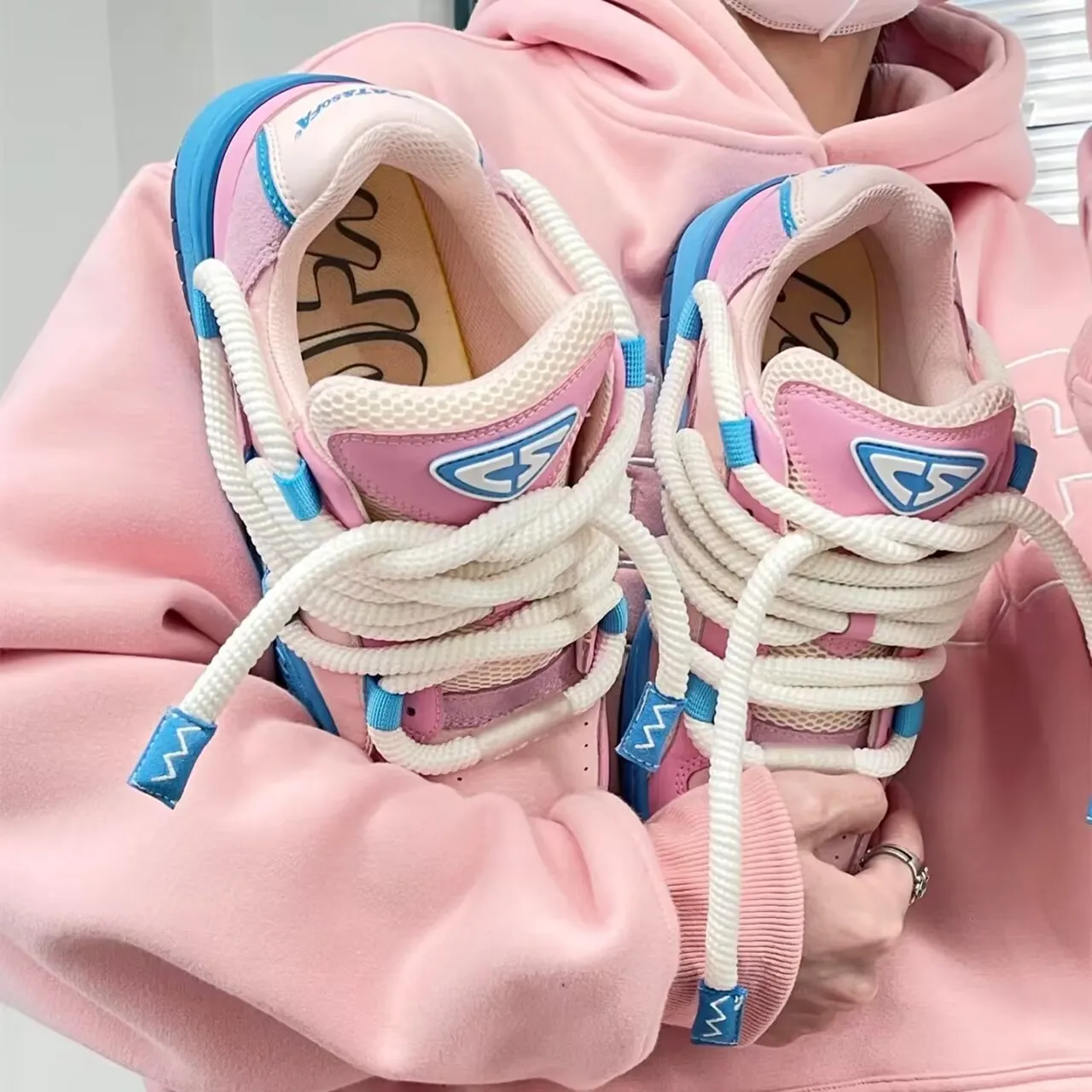 Casual Shoes for Women Running Shoes Breathable Outdoor Sports Shoes Lightweight Sneakers Comfortable Athletic Training Footwear