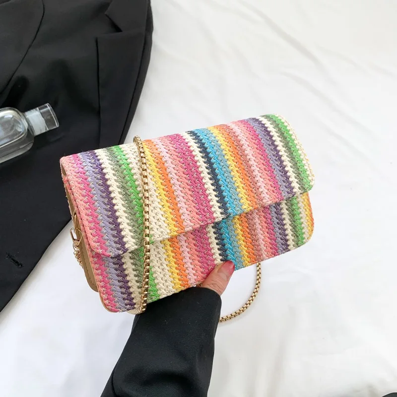 

Красочная соломенная плетеная роскошная сумка через плечо с цепочкой для женщин, сумка контрастных цветов на плечо, тканые дизайнерские женские кошельки и сумочки