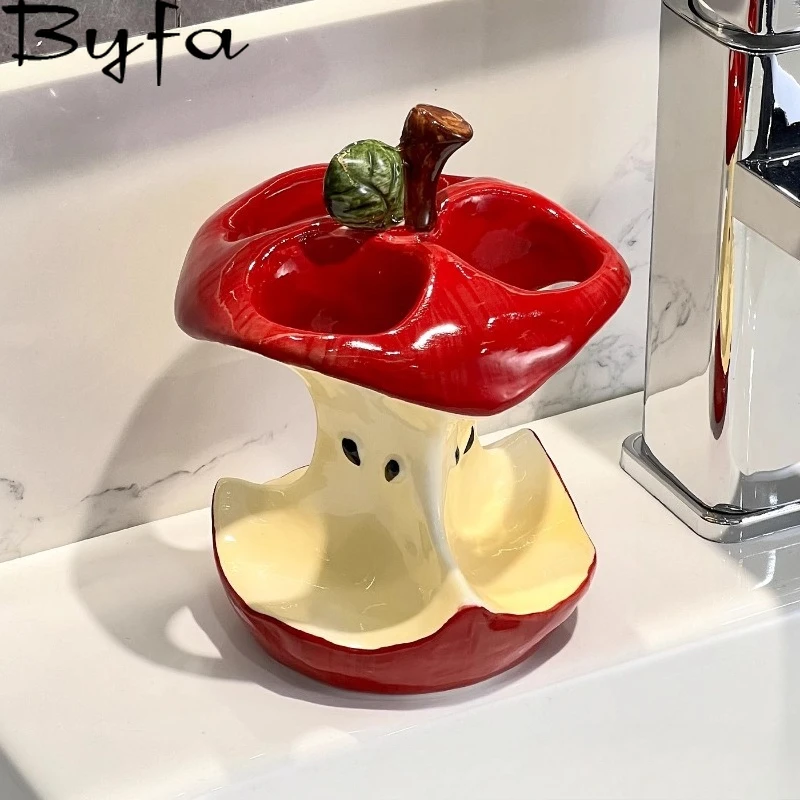 

Держатель зубных щеток Red Apple Core