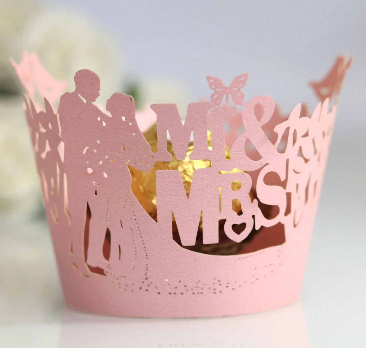

100pcs/lot MR&MRS Laser Cut Vine Lace Cupcake Wrapper Butterfly Liner Baking Cup For Engaged Wedding Party Favor Decoration