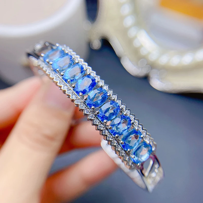 Женский браслет из серебра 925 пробы с натуральным топазом