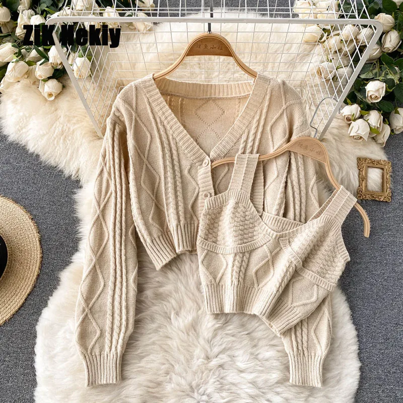 

Zik Hekiy Women Retro Lazy Solid Color Loose V-Neck Autumn and Winter Short Knit Sweater Camisole Women Two-piece Set Top