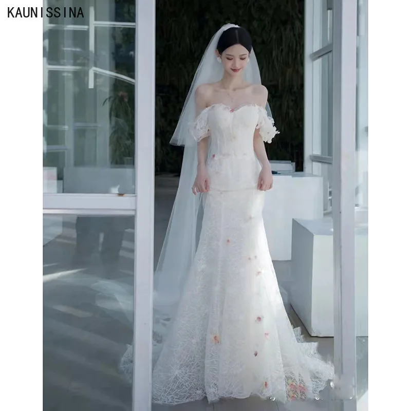 

KAUNISSINA Lace Mermaid Wedding Dresses Off the Shoulder Short Sleeve Sexy Sweetheart Collar Long Sweep Train Bride Gown