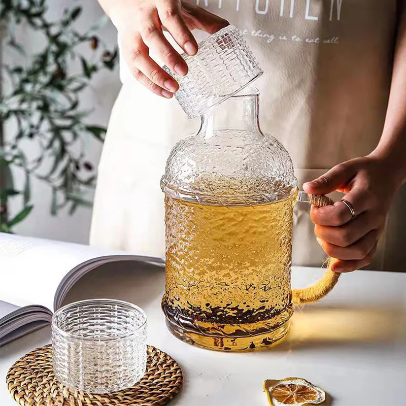 

2L High Capacity Glass Water Jar Juice Lemonade Jug Flower Tea Pot Hot/Cold Water Pitcher Heat-Proof Transparent Office Teapot