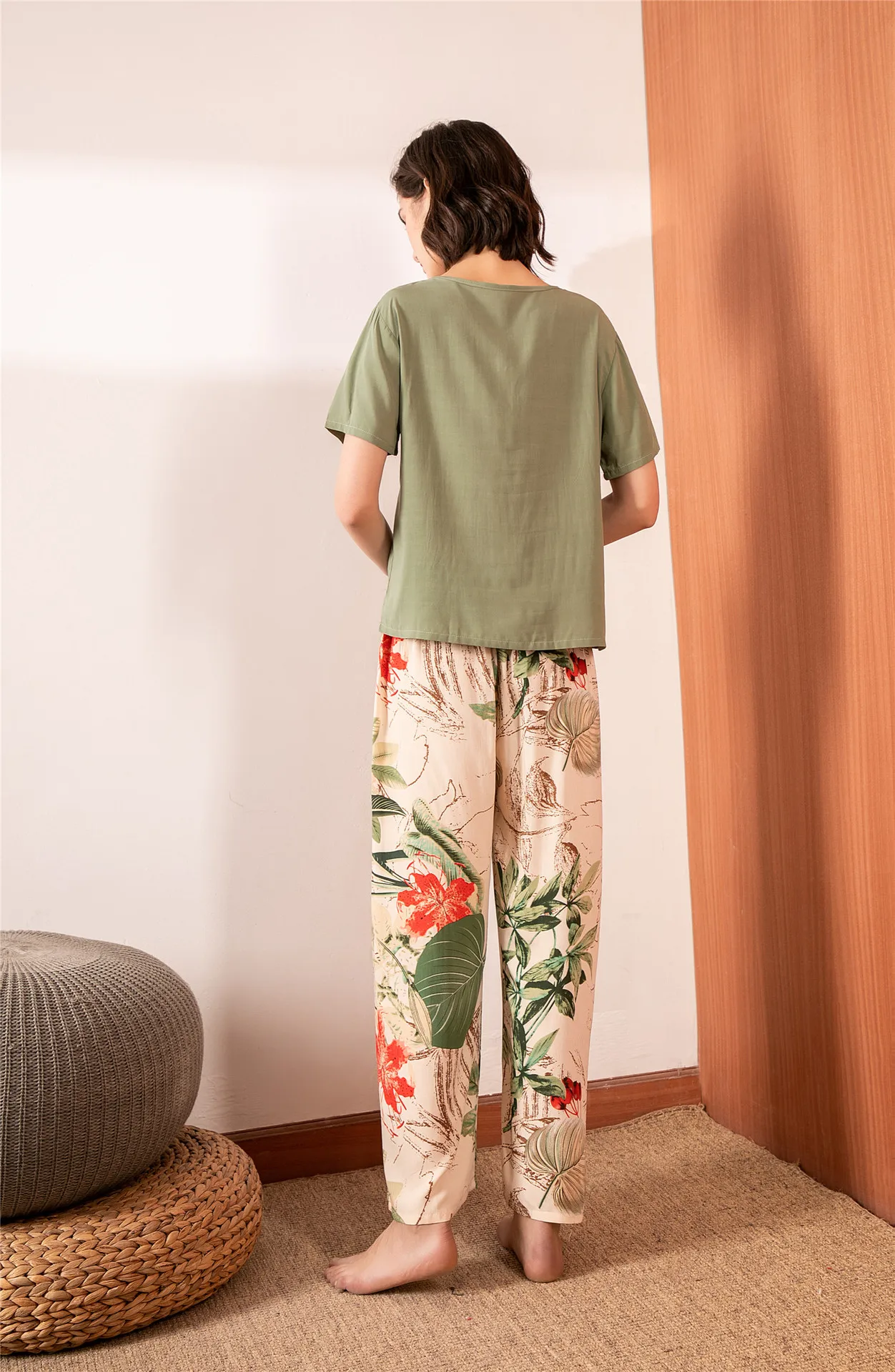 New Women's V-neck Leaf Print Pajamas Suit Ladies Cotton Silk Simple Style Pajamas Loose Soft Homewear Pijamas Women