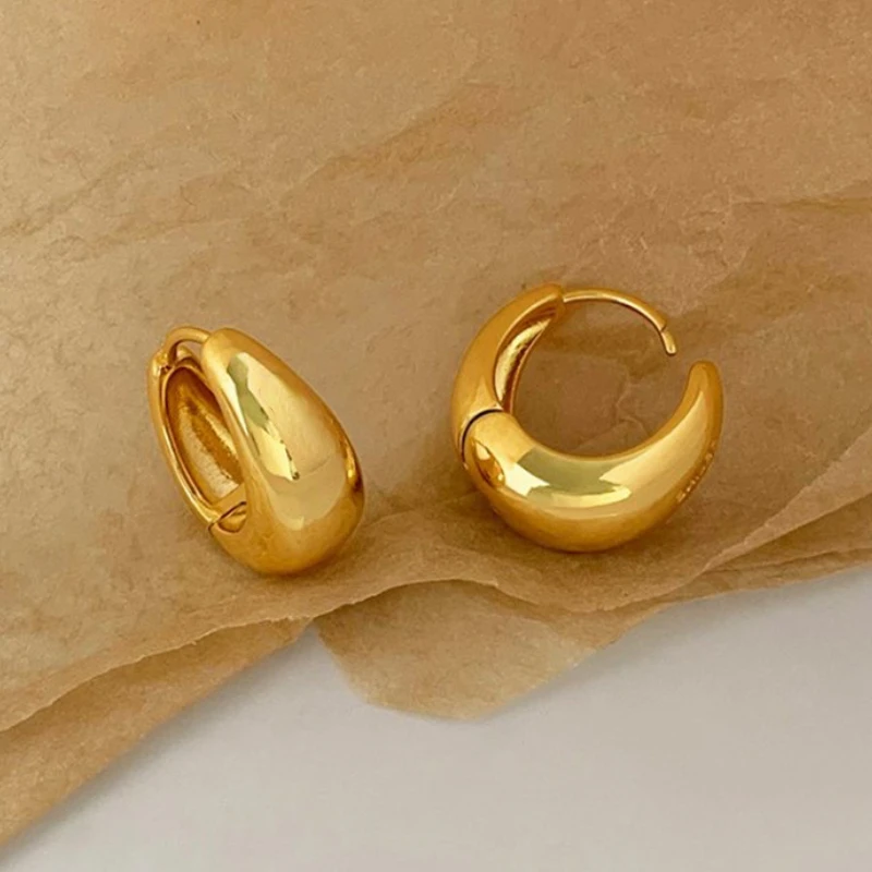 Женские серьги в винтажном стиле