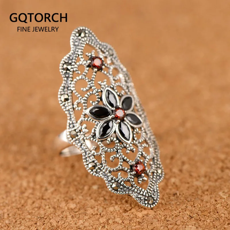 

Женское кольцо из серебра 925 пробы с натуральным гранатом