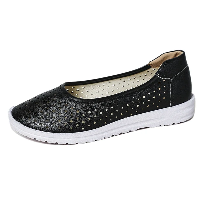 Женские туфли на плоской подошве с круглым носком