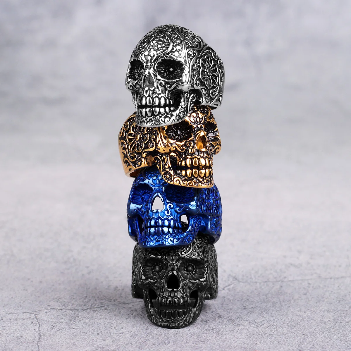 

Stainless Steel Gothic Skull Bones Men Rings Vintage Carving Domineering Gothic Rock Biker for Male Men Boy Fashion Jewelry Gift