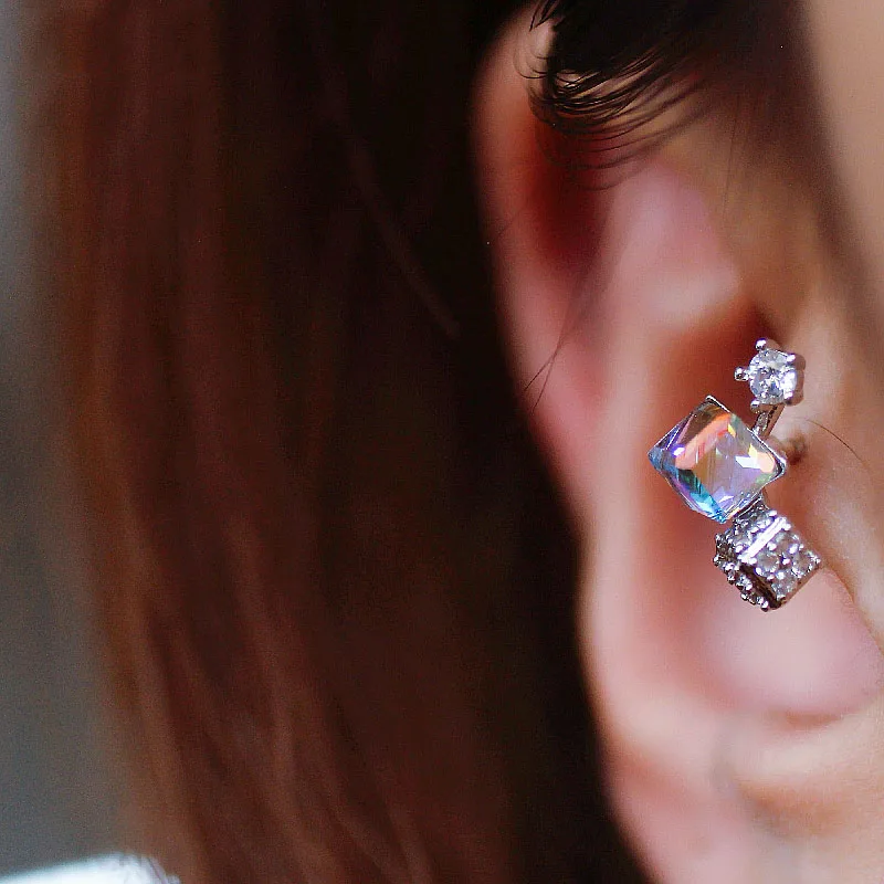 

S925 Silver Exquisite Stereo Zircon Fashion Mini Earrings Jewelry Ladies Fashion Jewelry Trend Ins Same Earring Gift