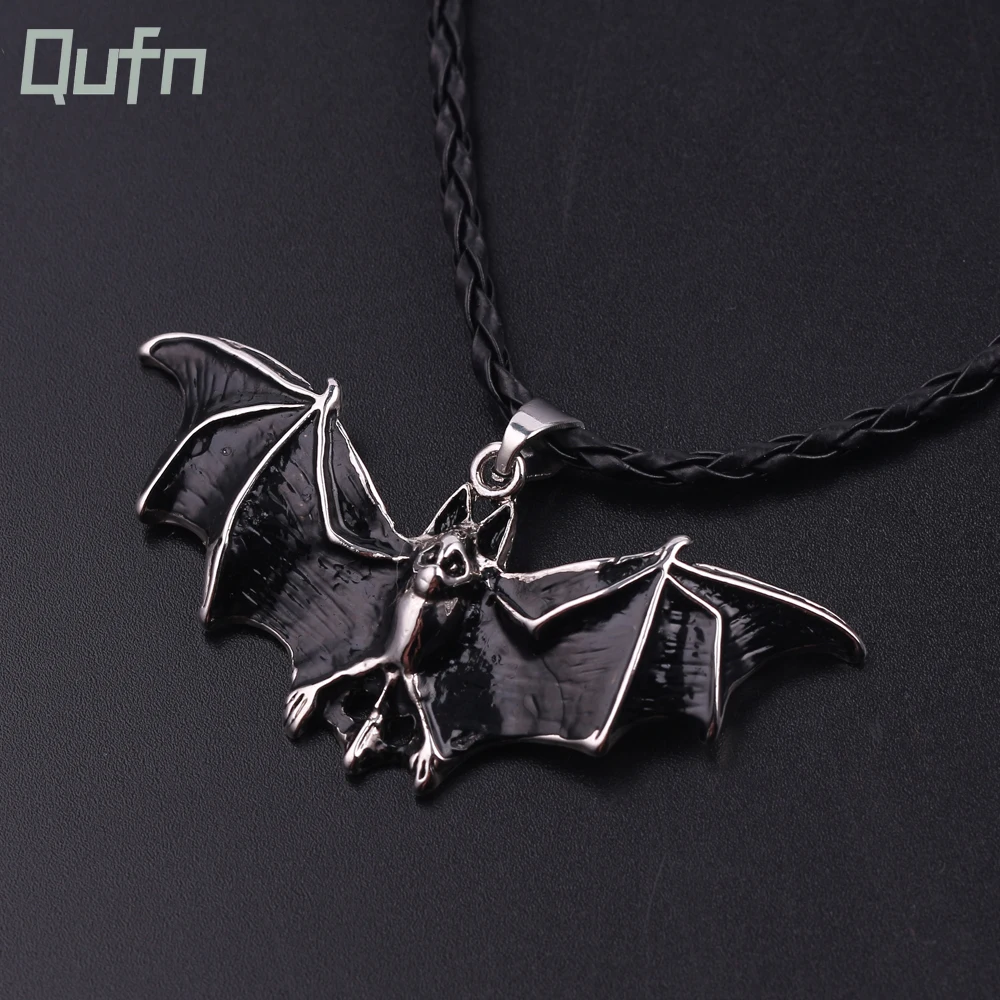Punk Gothic Horror Bat Pendants Necklace Fashion Vintage Rope Neck Chain Halloween Jewelry Gifts For Men's Necklaces