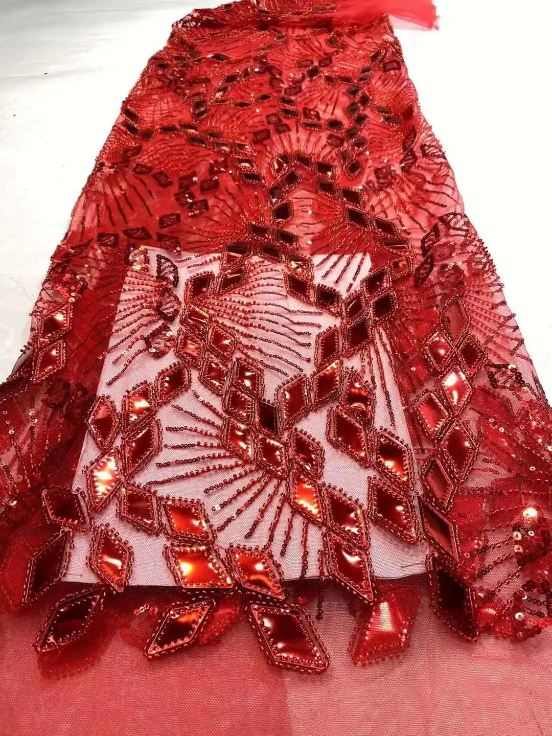 

Luxurious African Groom Sequins Lace Fabric High Quality 2022 Heavy Beads Embroidery French Tulle Lace Nigerian Wedding Dress