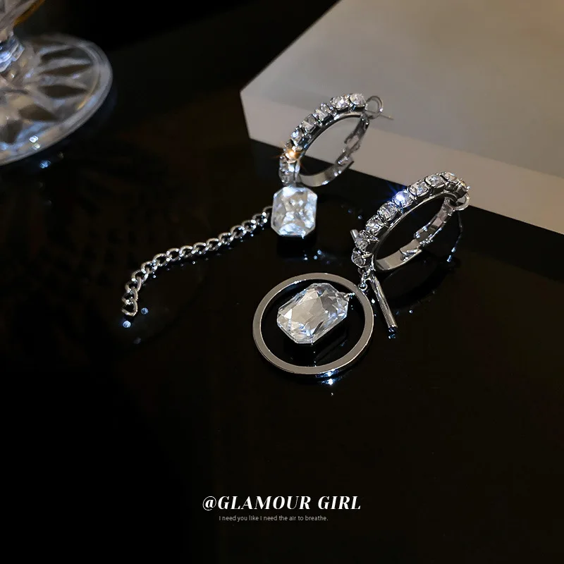 

Women Prevent Allergy Silver Color Hoop Earrings Vintage Accessories Inlaid Rhinestone Geometry Chain Asymmetric Party Jewelry