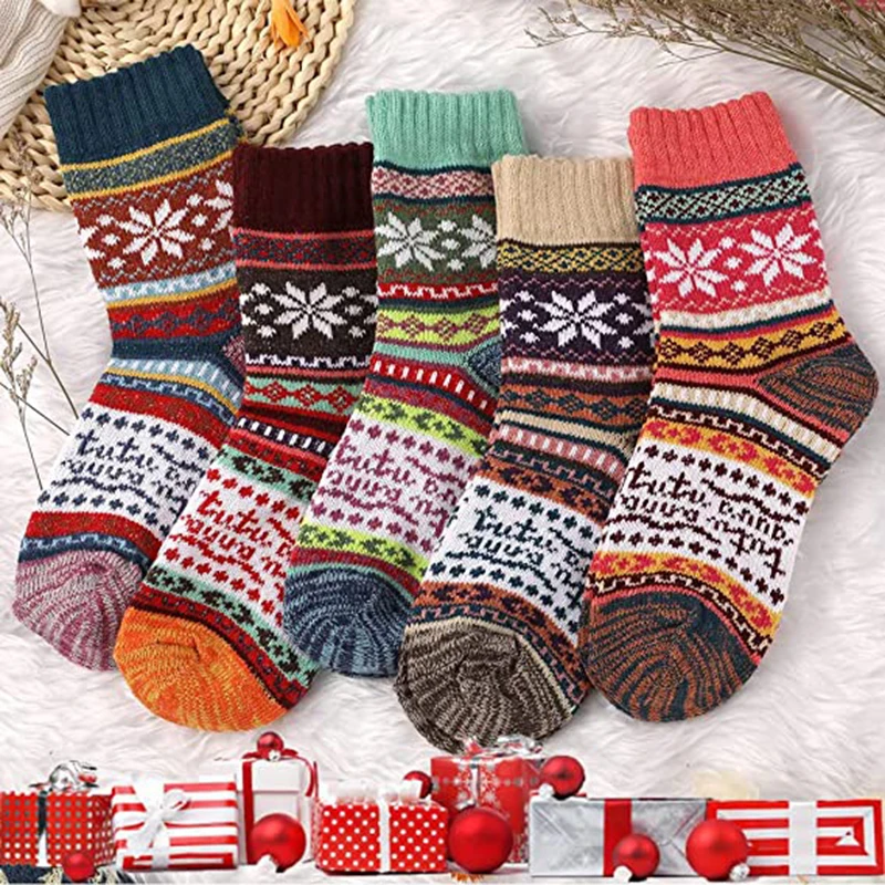 

5 Pairs Winter Men's Socks Thicken Sheep's Wool Socks Warm women Retro Style Colorful Fashion Socks For Snow boots