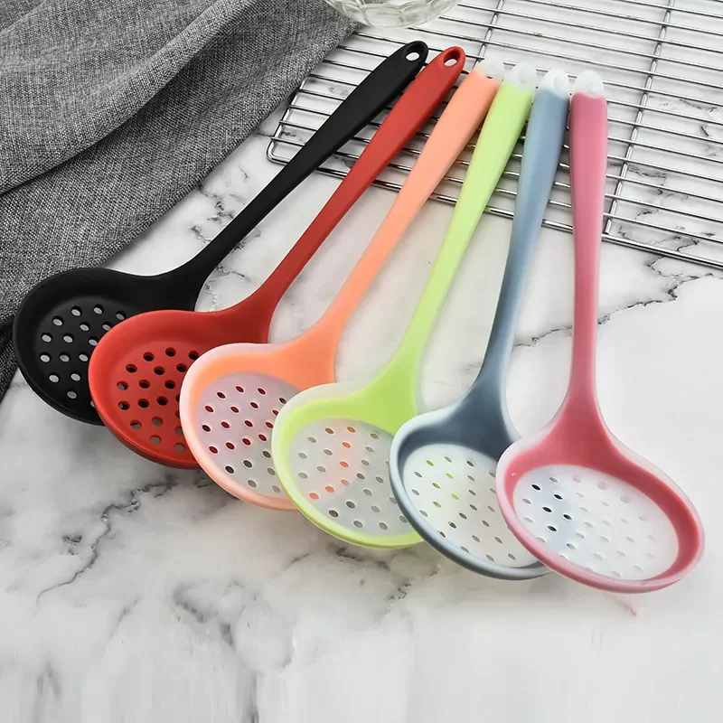 

1PC Food Grade Silicone Colander Shovel Strainers Spoon Colorful Kitchen Scoop Drainage Colanders Kitchen Gadget