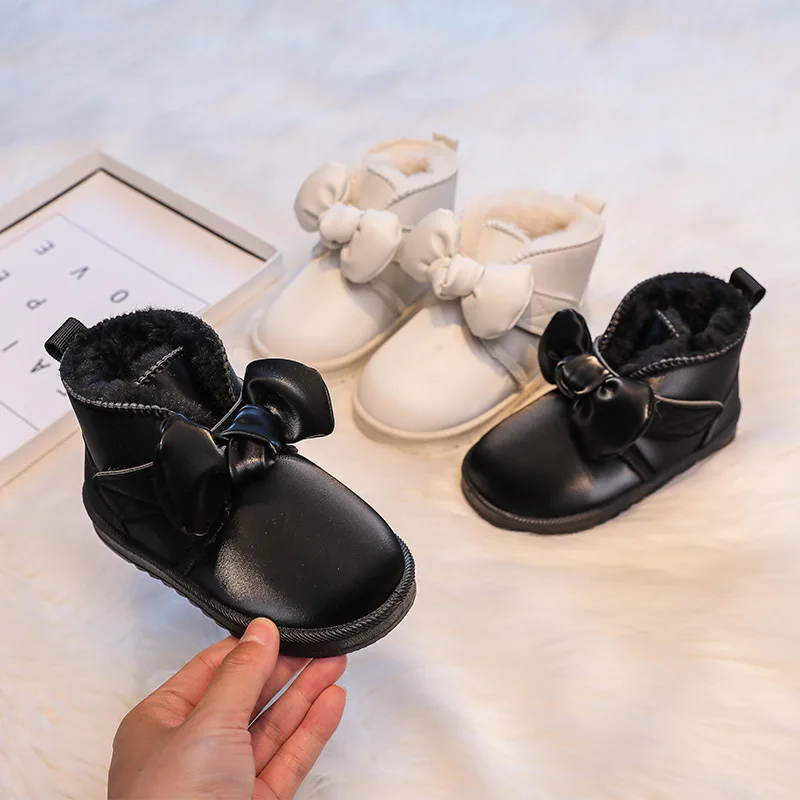 

Velvet Girls Short Boots Stylish Student Winter Low Heel Shoes for Kids 2023 New Arrival Butterfly-knot School Shoes Girl G09172