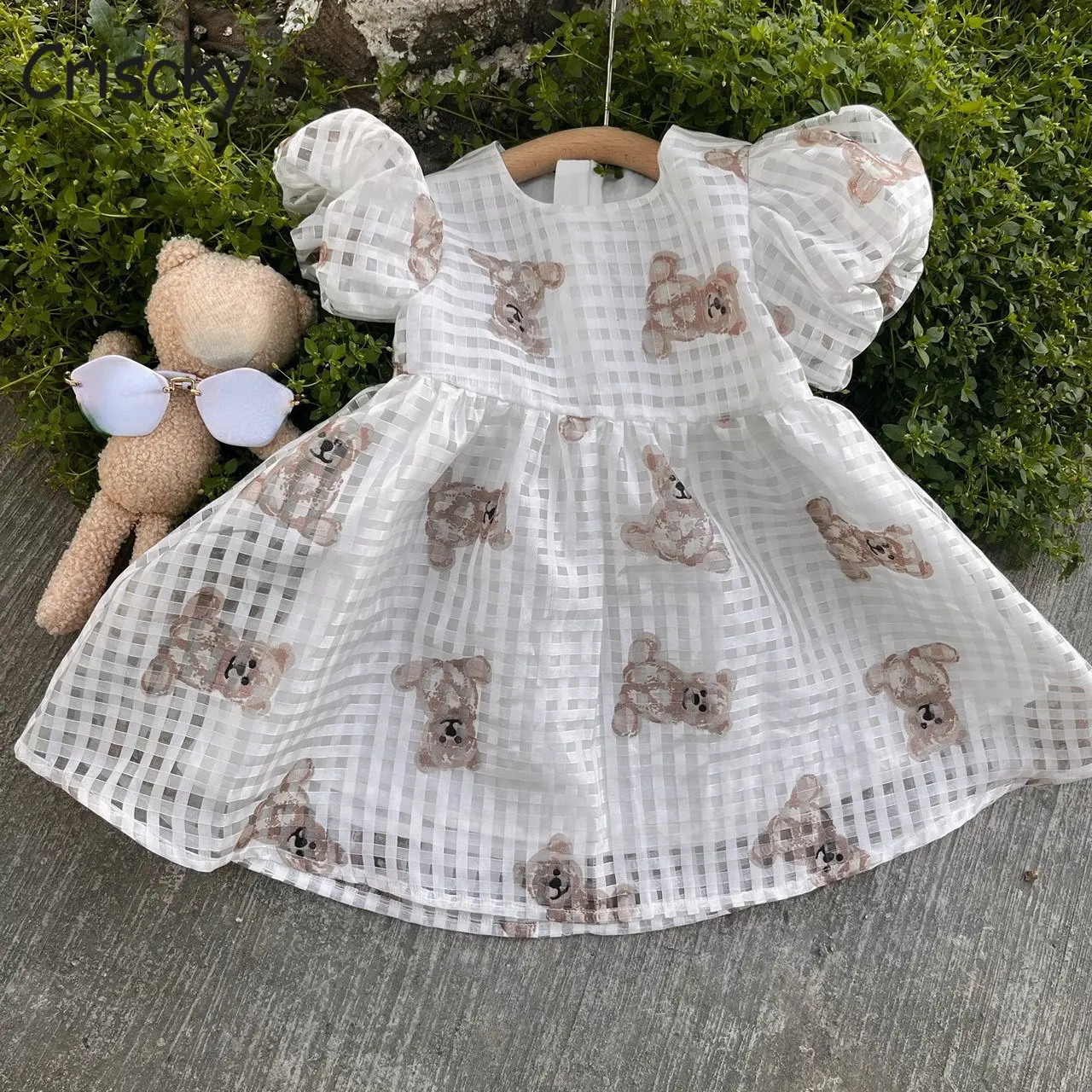 

Детское платье в клетку, с коротким рукавом-фонариком