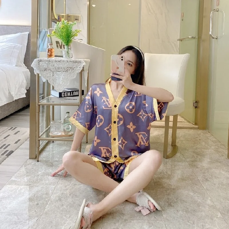

Silk Pajamas Summer Short Sleeve Top Shorts Nighty Cute Pyjamas Wear Suit Plus Size Nightwear Set Pajamas for Women Sleepwear