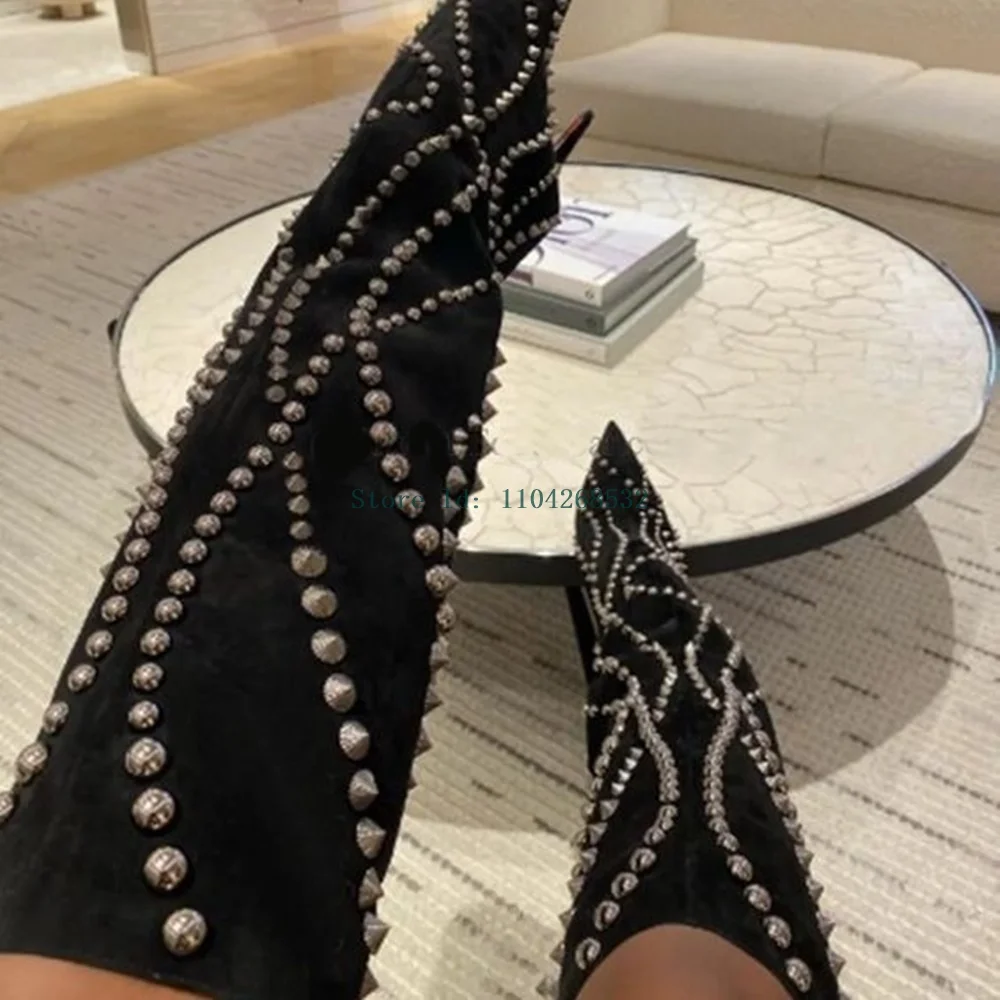 Замшевые сапоги до колена с заклепками подиумные ботинки пикантные модные