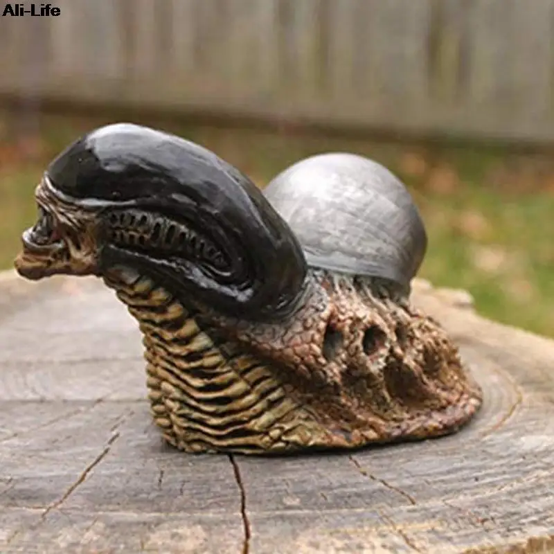 

New Aliens Snail Statue Figure Statues Model Doll Birthday Gifts Resin Ornaments Evil Mutant Snail Garden Ornaments Resin Crafts