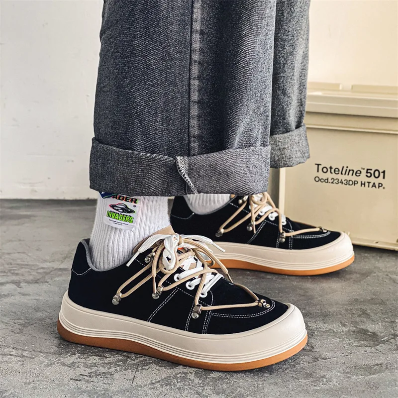 

Fashion Korean fashion casual men's shoes thick soles simple personality lace-up board shoes daily ugly MOE shoes