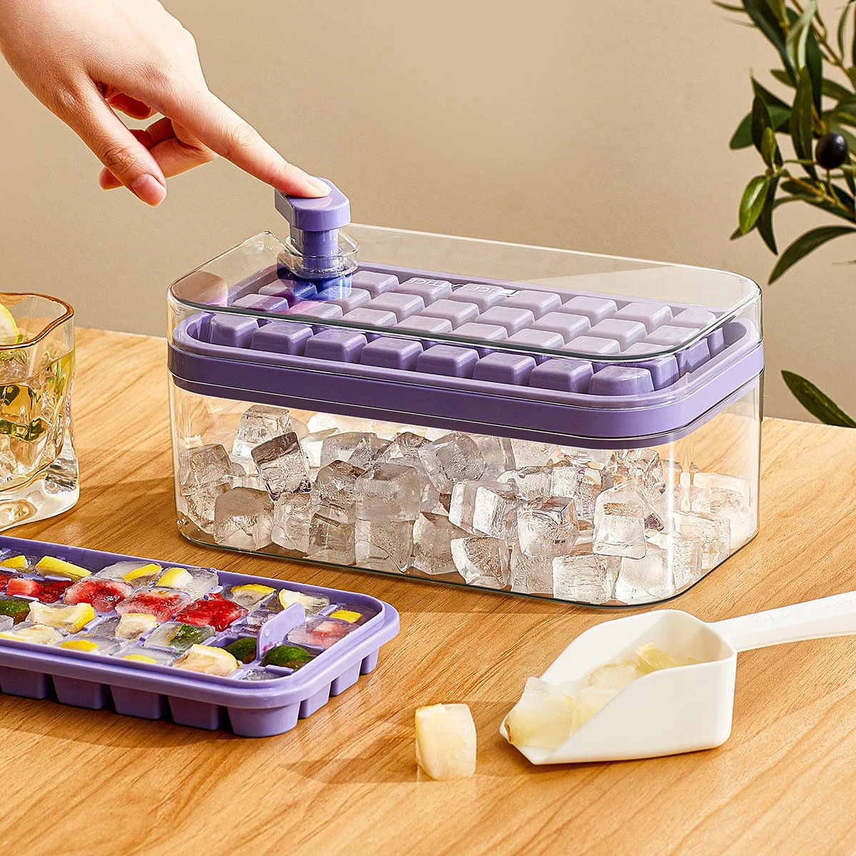 

2023 New One-button Press Type Ice Mold Box Ice Cube Maker Ice Tray Mold With Storage Box With Lid Bar Kitchen Accessories