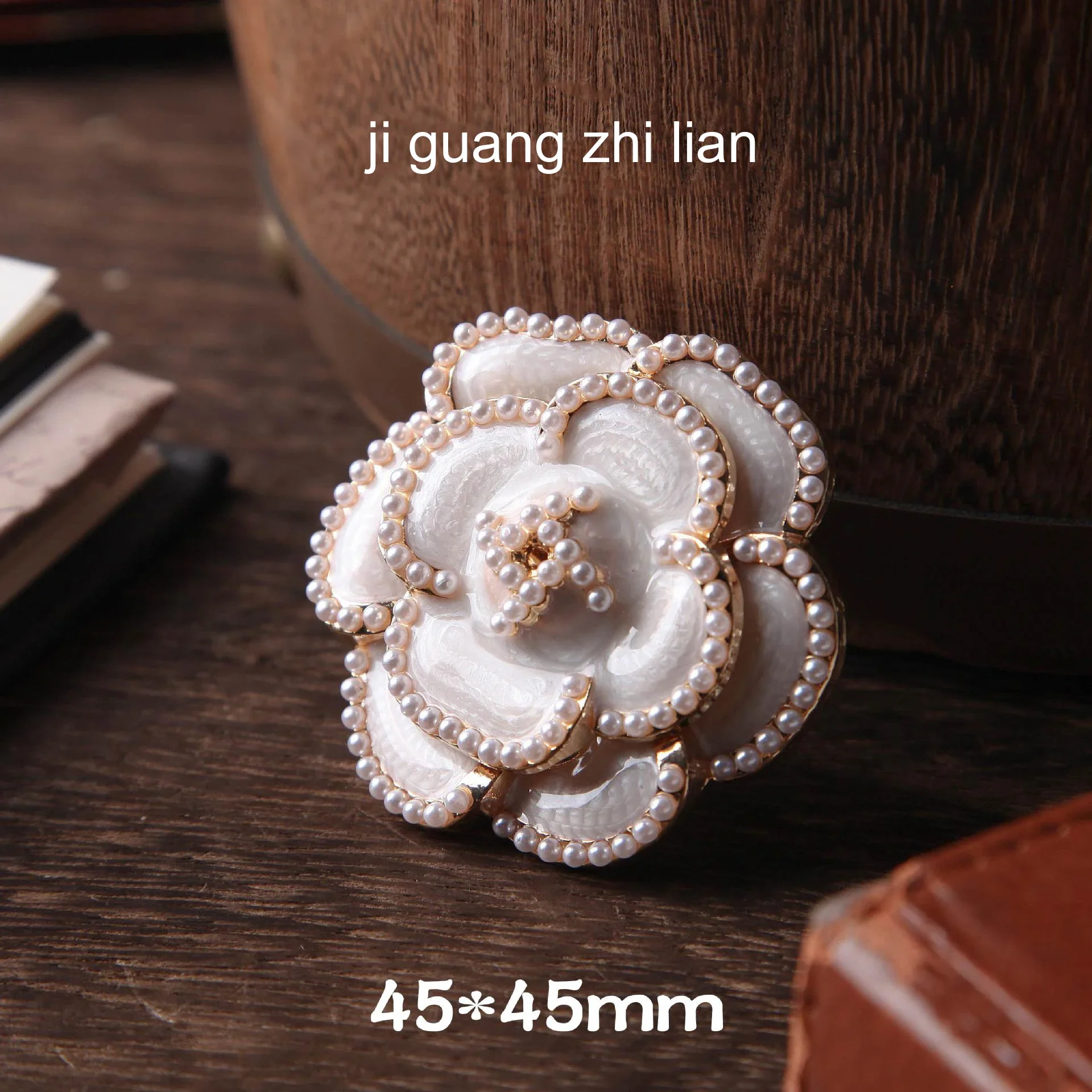 

Металлический зажим для памяток JIANWU Camellia Beauty Series