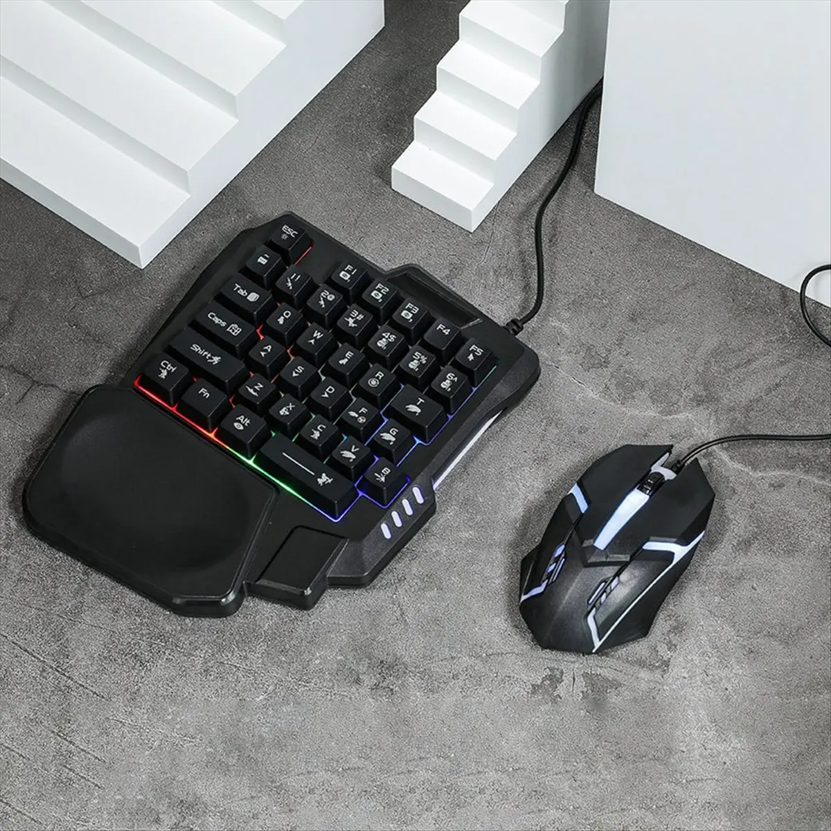 Фото ★ ▲   Эргономичная игровая клавиатура с RGB-подсветкой на 35 клавиш + конвертер для клавиатуры и мыши + мышь, 5 в 1, комплект для мобильных игр. №3