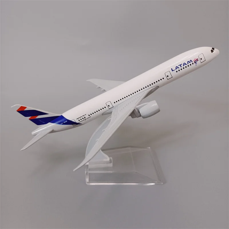 Модель самолета «Чили LAN Air LATAM B787 авиакомпании» из металлического сплава, 16 см