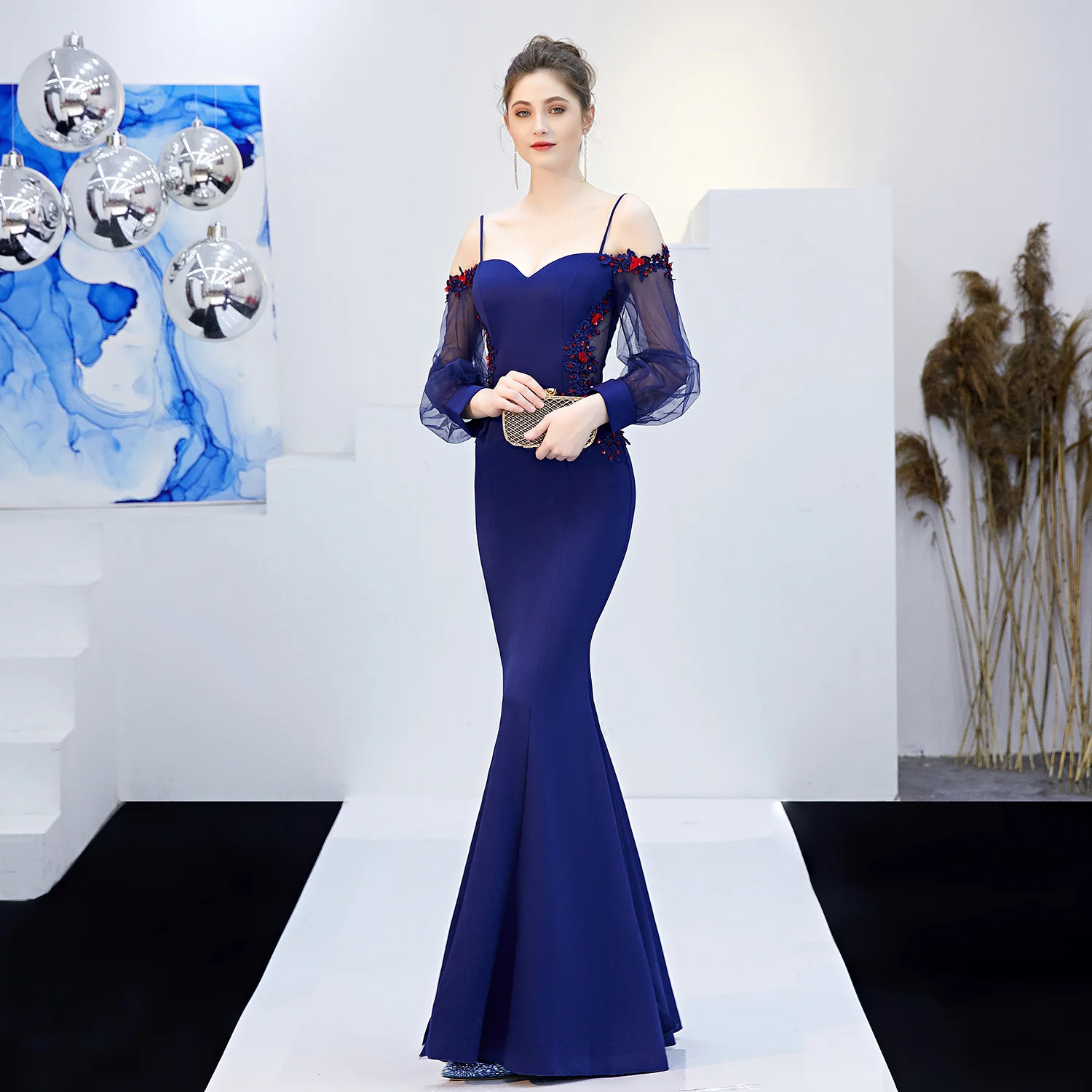 

Lantern Sleeves Long Sleeve Fishtail Evening Dress Long Style New One Shoulder Long Sleeve Elegant Sexy Banquet
