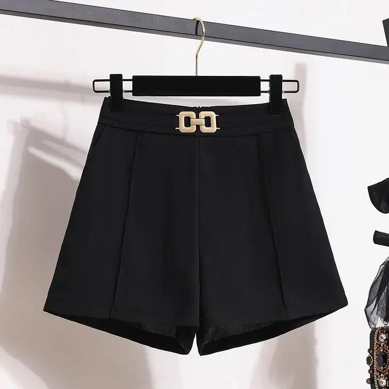 Женский комплект из двух предметов элегантный с шортами топ и низ 2024