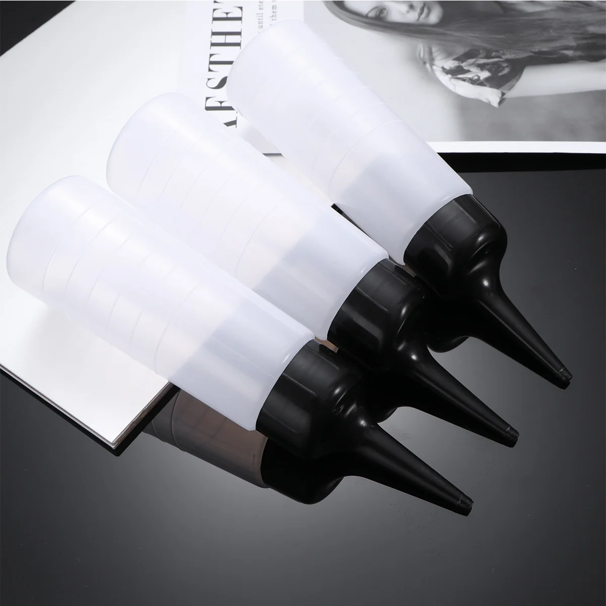 

3pcs Hair Dye Bottles Hair Coloring Shampoo Bottle Refillable Container for Salon - Size