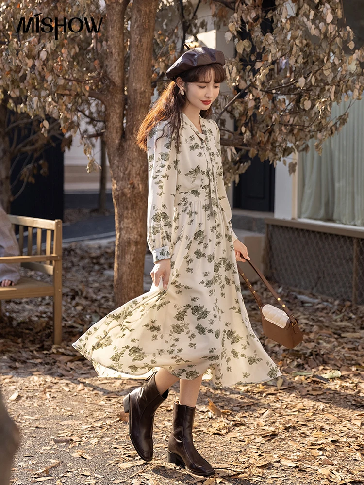 

MISHOW Chiffon Dresses for Women 2022 Autumn French Slim Sweet Retro Vneck High Waist Mid-calf Aline Printed Vestido MXB33L1165