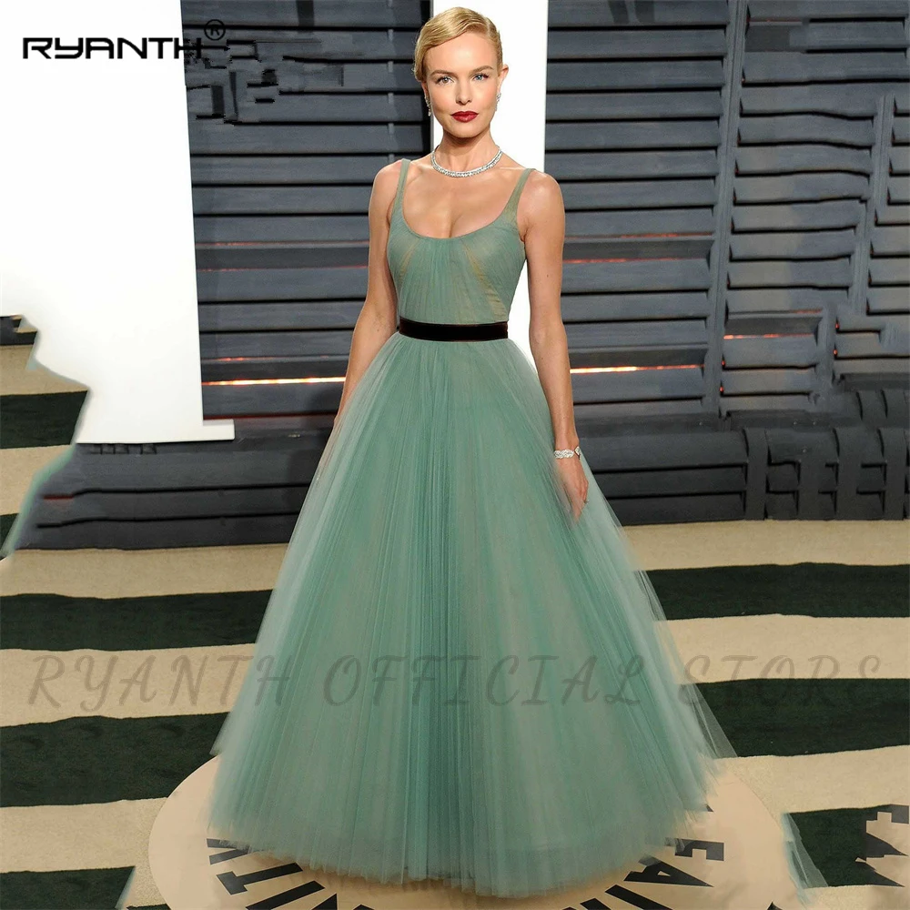 

Ryanth Modern A-Line Prom Dresses Charming Scoop Neck Evening Dresses Sexy Backless Lace Spaghetti Straps Gown Robe De Soirée