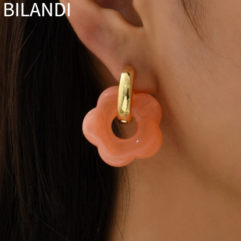 

Bilandi Trendy Jewelry Resin Flower Earring Elegant Temperament Sweet Style Metallic Round Hoop Earrings For Women Girl Gift