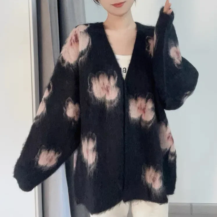 Свободный вязаный кардиган с цветочной инкрустацией женский осенне-зимний новый