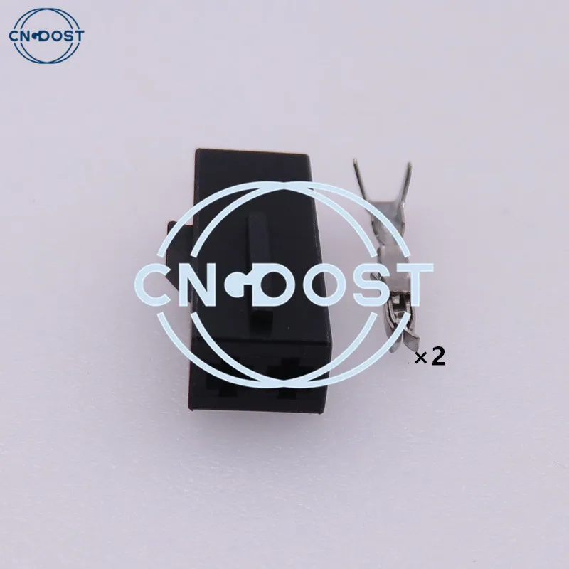 

1 комплект, 2 контакта, 1j0973119 1j0973332, автомобильная розетка, электрический разъем для микрофона для Audi VW