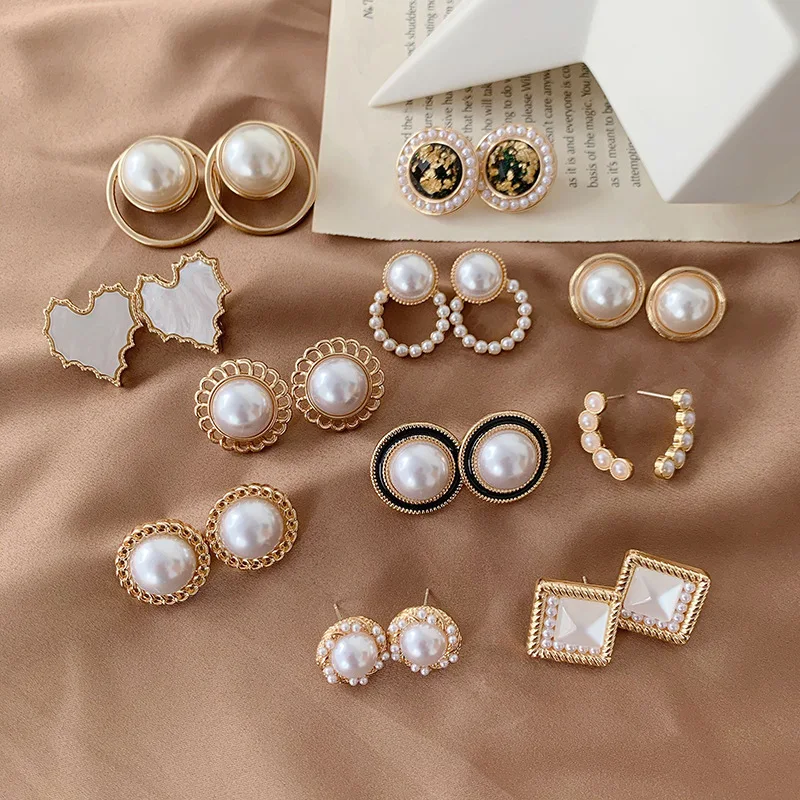 

Korean Elegant Baroque Pearl Stud Earrings Non Pierced Simulated Pearl Round Heart Earrings for Women Ins Style Jewelry Gifts