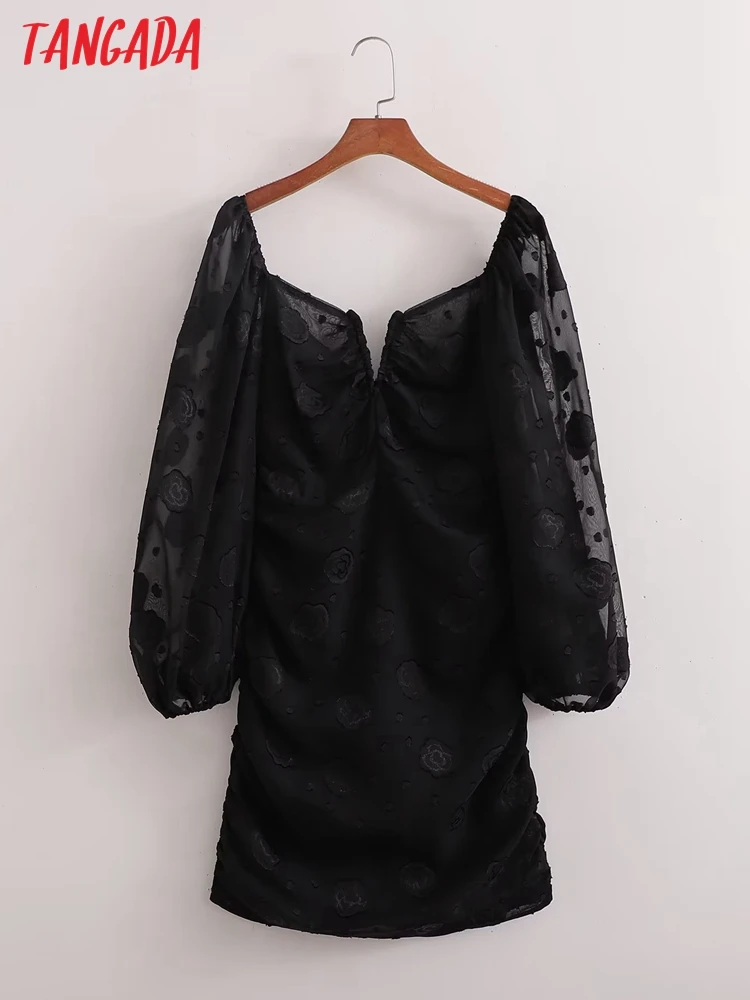 

Платье женское черное с запахом, квадратным вырезом и длинным рукавом