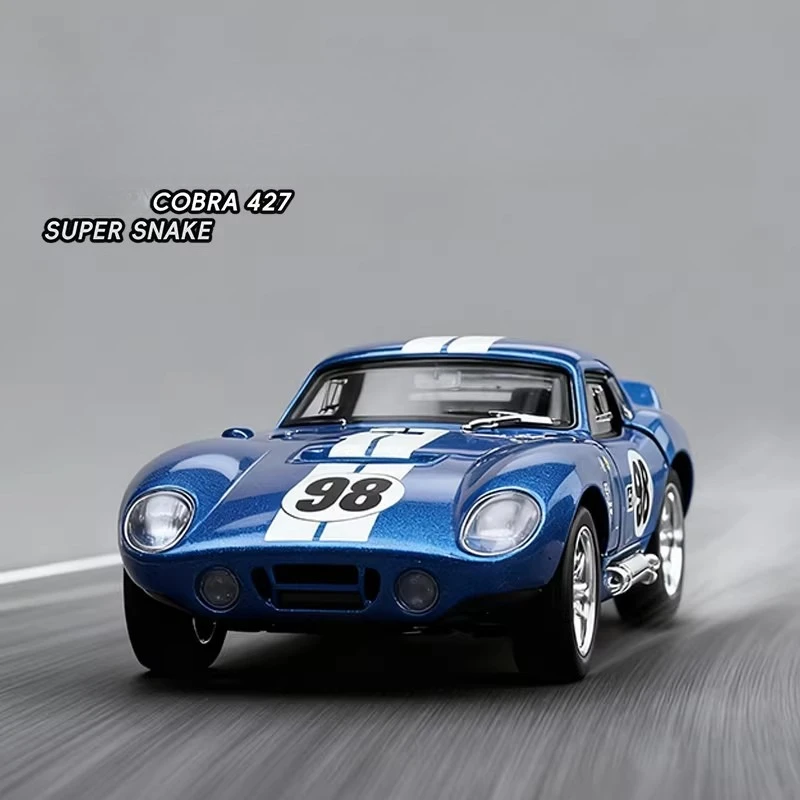 Фото Модель спортивного автомобиля Cobra 427 Daytona Coupe из сплава, масштаб 1:32, со звуком и светом, ретро-модель, украшение для рабочего стола, игрушка для мальчика, подарок №2